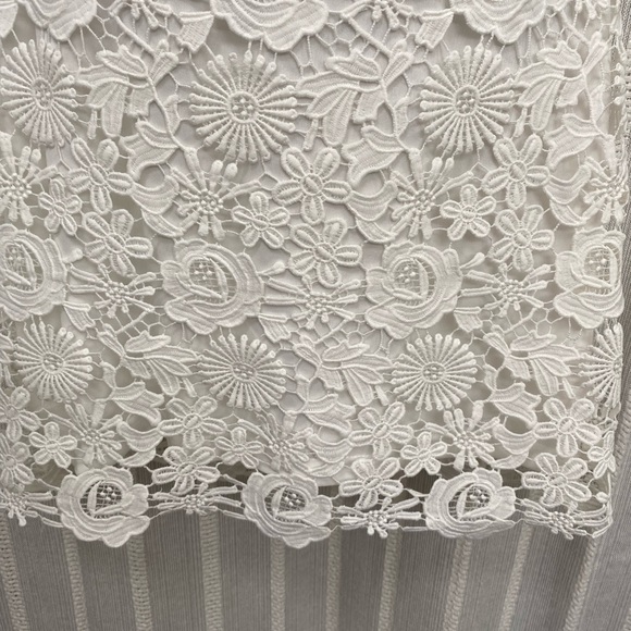 Lulus Elegant White Lace Halter Mini Dress Size S EUC - Picture 4 of 13